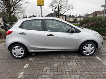 Used Mazda Mazda2 2012 for sale - 77677493: Photo