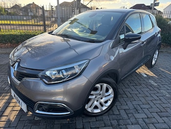 Used Renault Captur 2015 for sale - 76626588: Photo