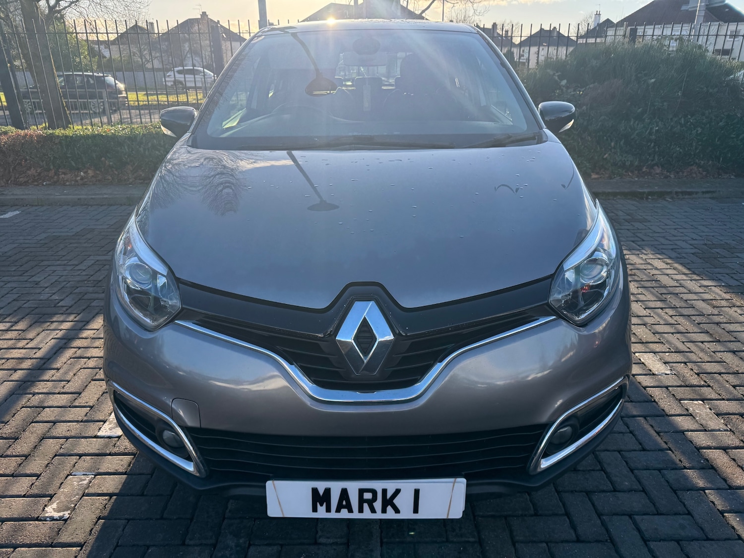 Used Renault Captur 2015 for sale - 76626588: Photo 2