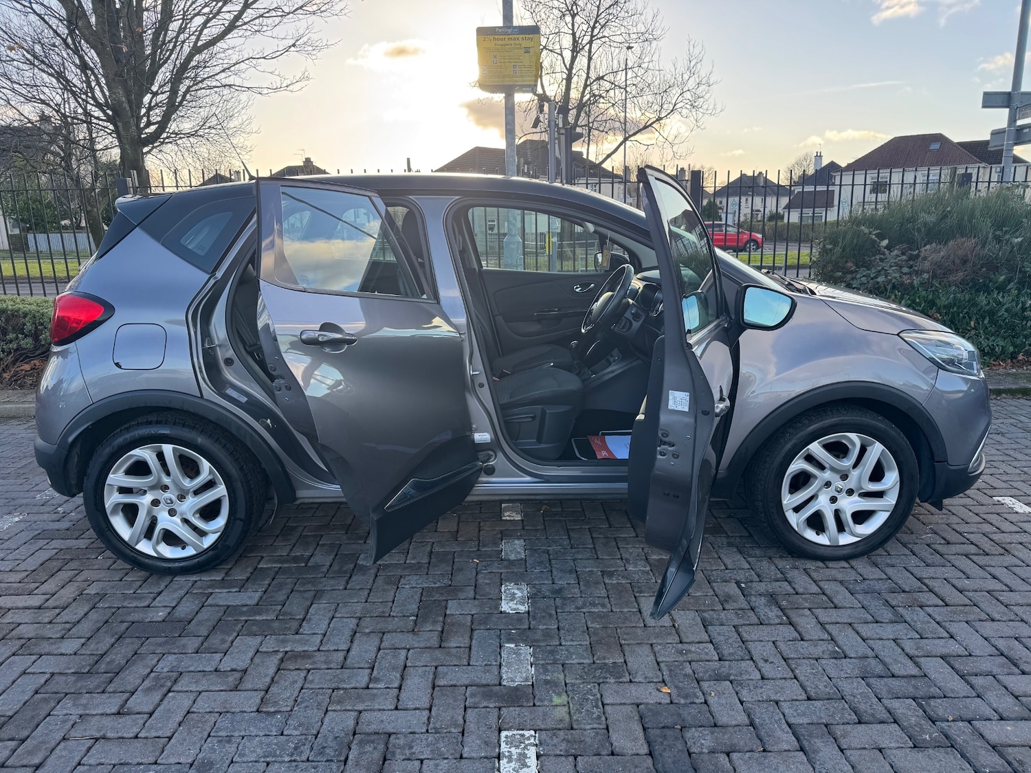 Used Renault Captur 2015 for sale - 76626588: Photo 5