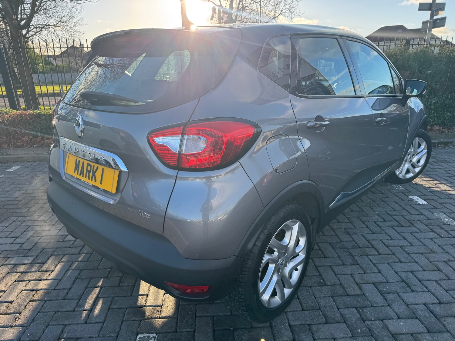 Used Renault Captur 2015 for sale - 76626588: Photo 8