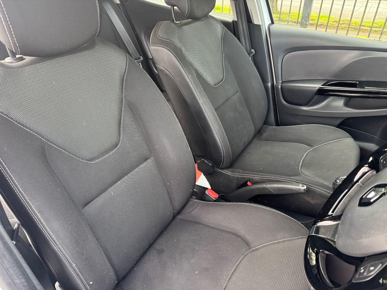 Used Renault Clio 2014 for sale - 76076107: Photo 15