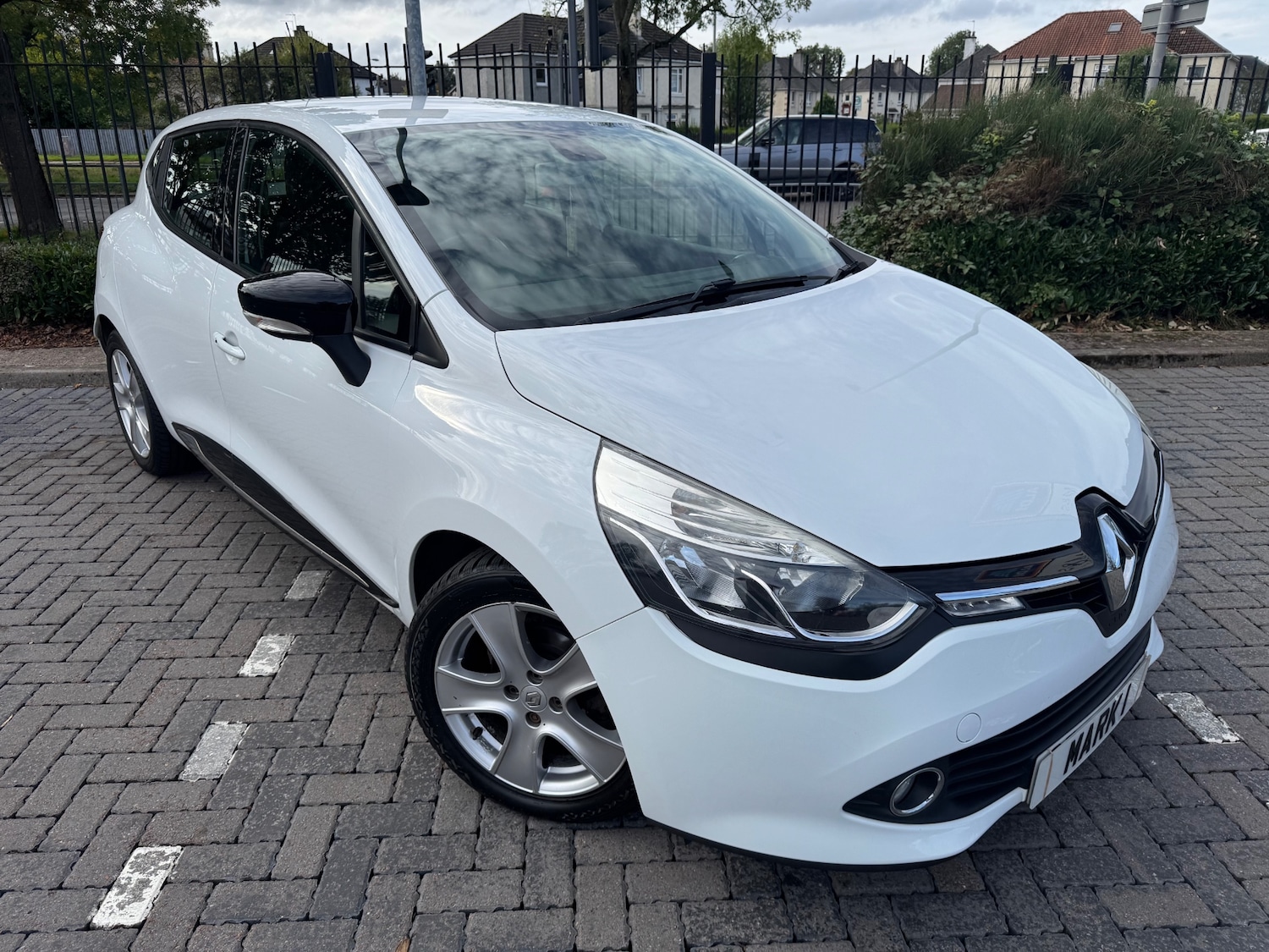 Used Renault Clio 2014 for sale - 76076107: Photo 3