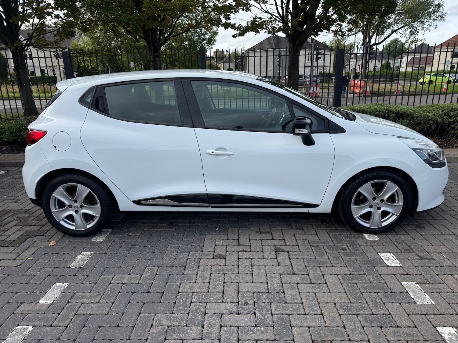 Used Renault Clio 2014 for sale - 76076107: Photo 4
