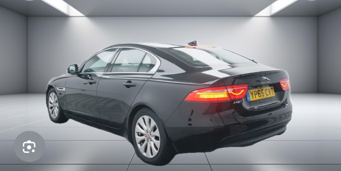 Used Jaguar XE 2015 for sale - 76818149: Photo 2