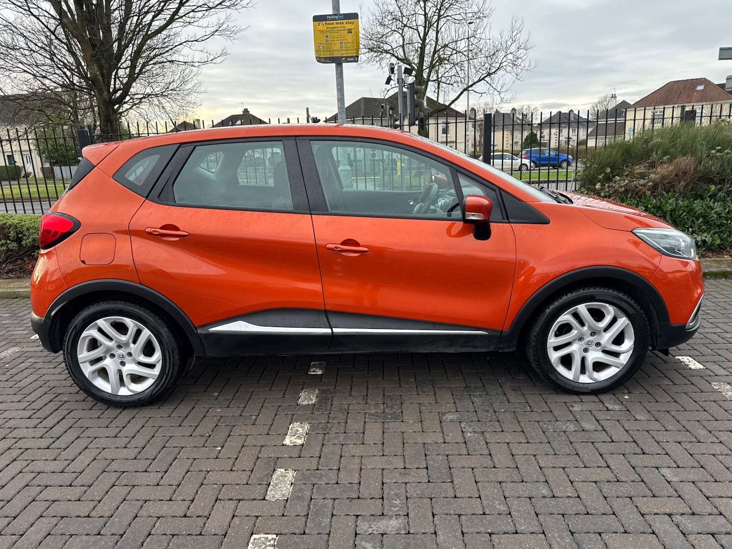 Used Renault Captur 2015 for sale - 77403596: Photo 4