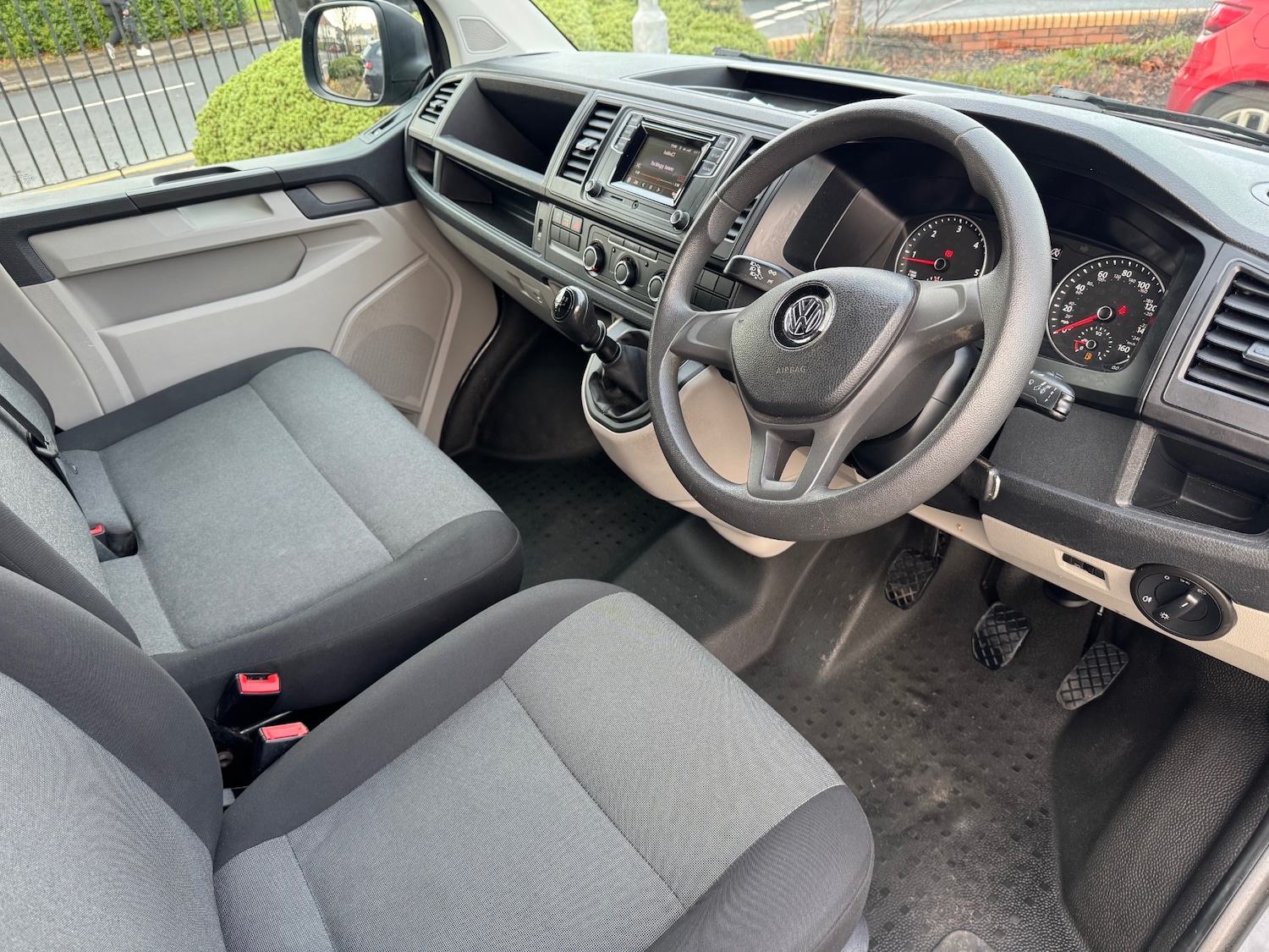 Used Volkswagen Transporter 2018 for sale - 76748465: Photo 12