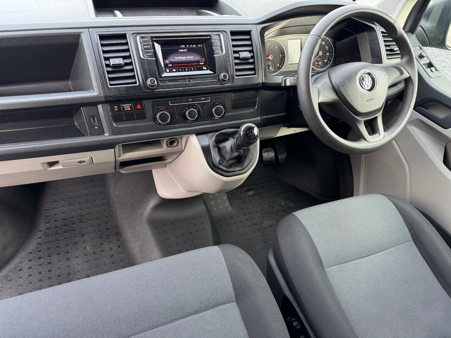 Used Volkswagen Transporter 2018 for sale - 76748465: Photo 13