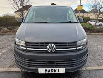 Used Volkswagen Transporter 2018 for sale - 76748465: Photo