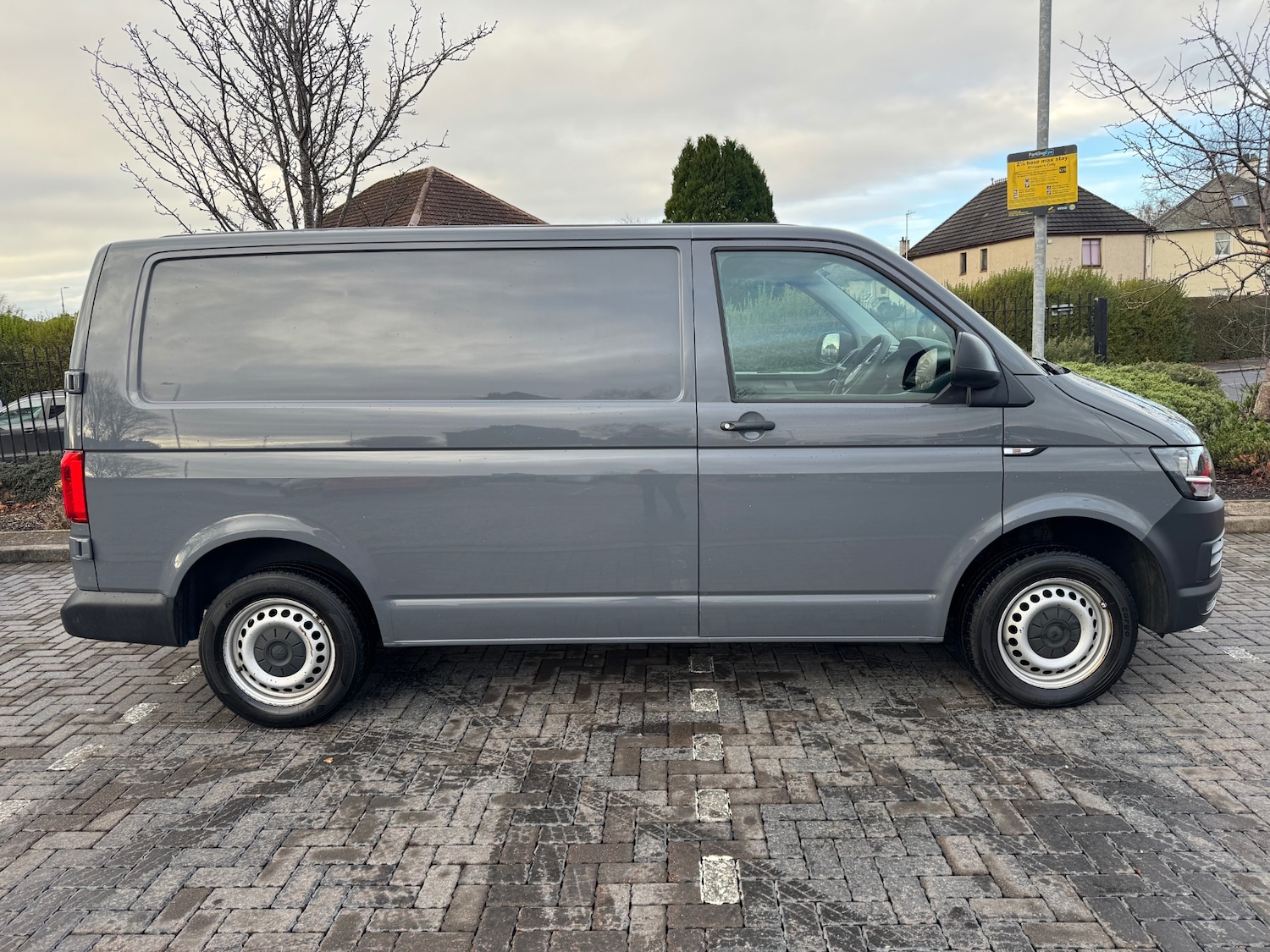 Used Volkswagen Transporter 2018 for sale - 76748465: Photo 4