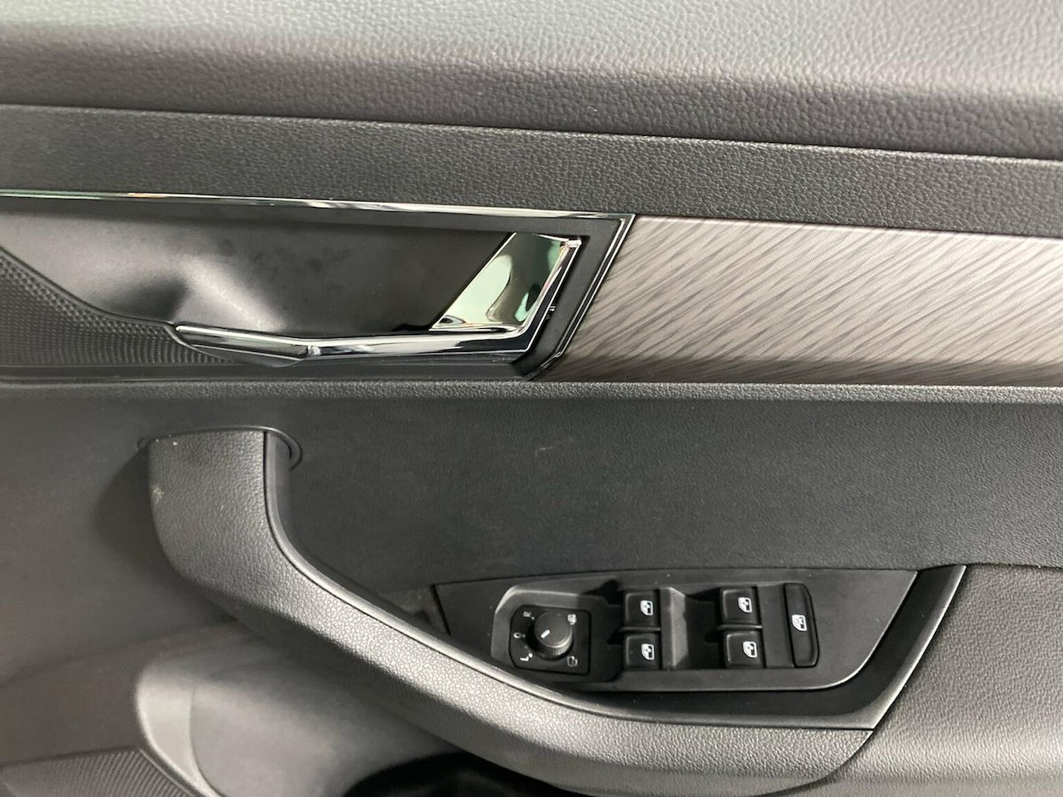 Used Skoda Karoq 2024 for sale - 77001869: Photo 22