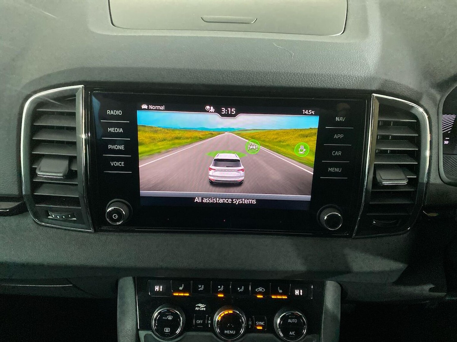 Used Skoda Karoq 2024 for sale - 77001869: Photo 26