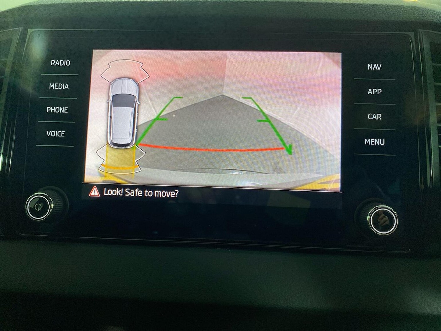 Used Skoda Karoq 2024 for sale - 76791861: Photo 22