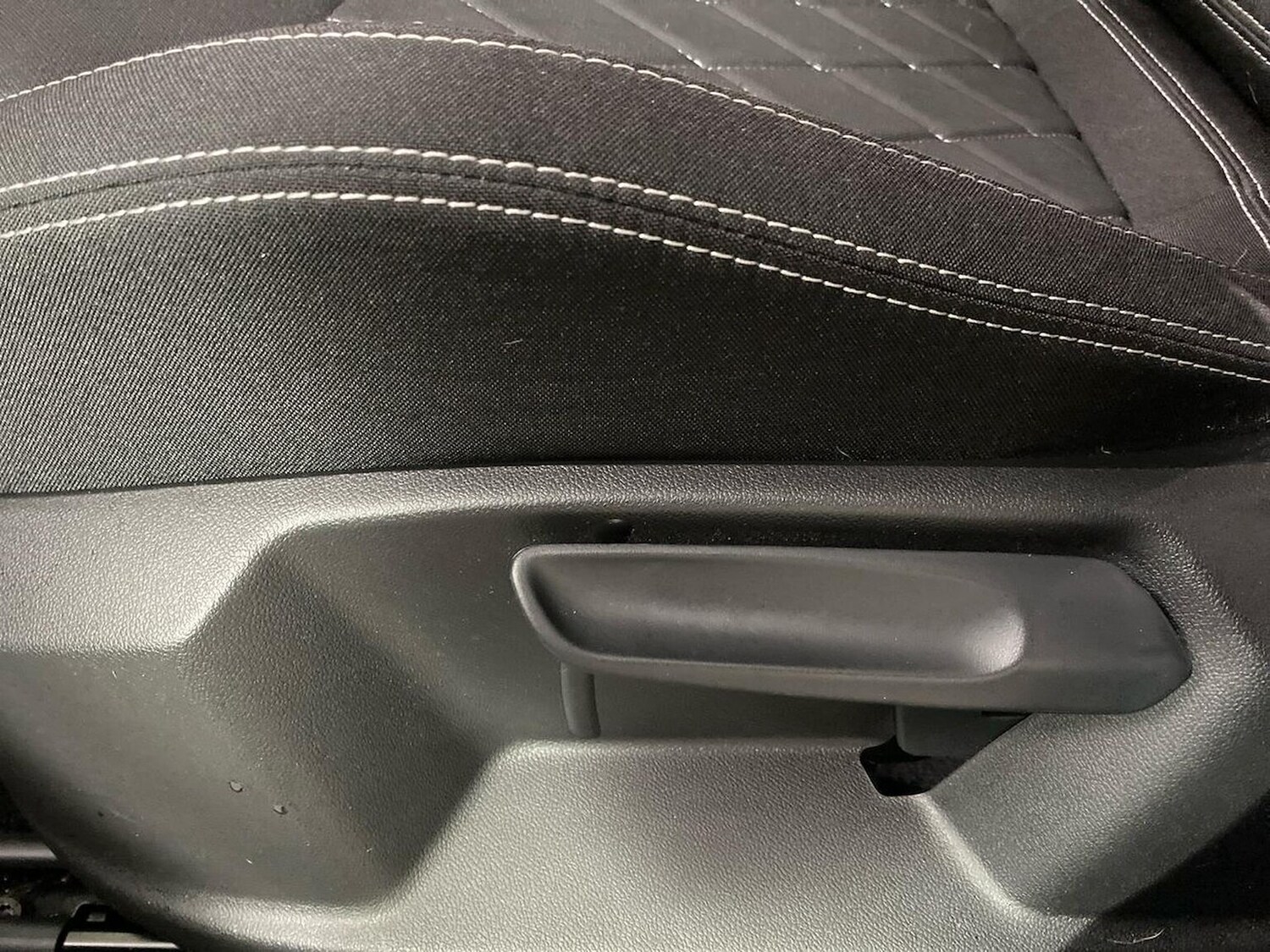 Used Skoda Karoq 2024 for sale - 76791861: Photo 30