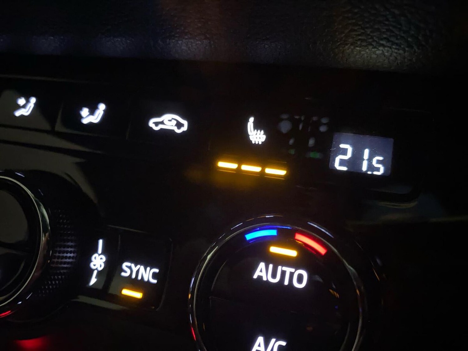 Used Skoda Karoq 2024 for sale - 76791861: Photo 41