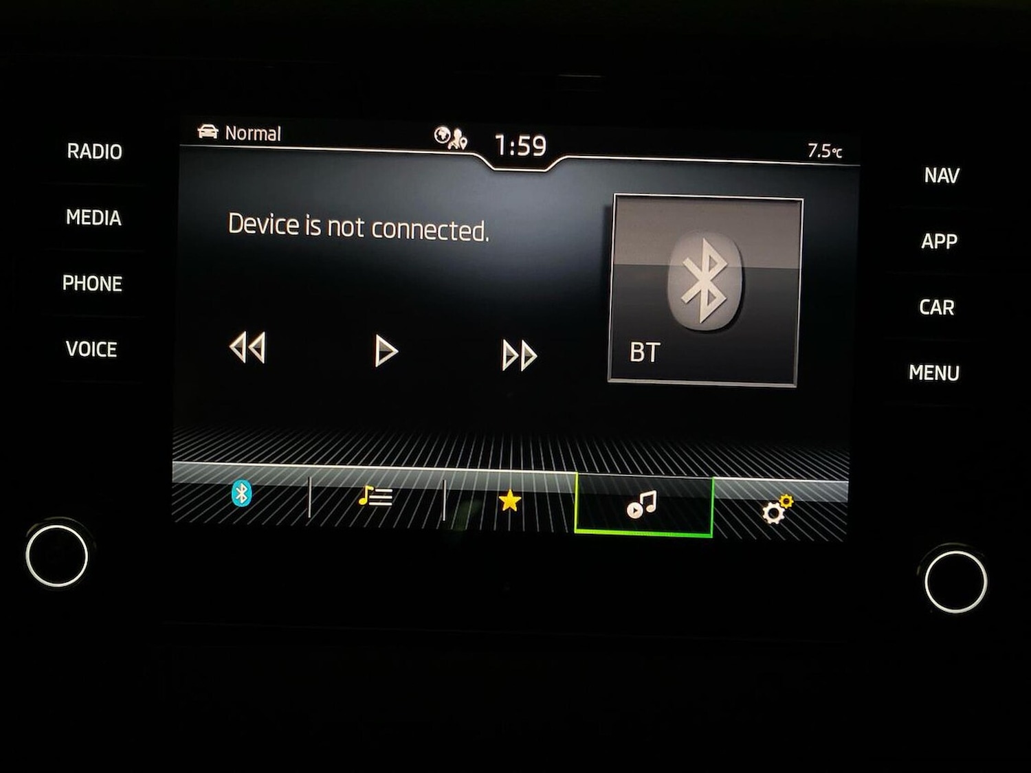 Used Skoda Karoq 2024 for sale - 76791861: Photo 42