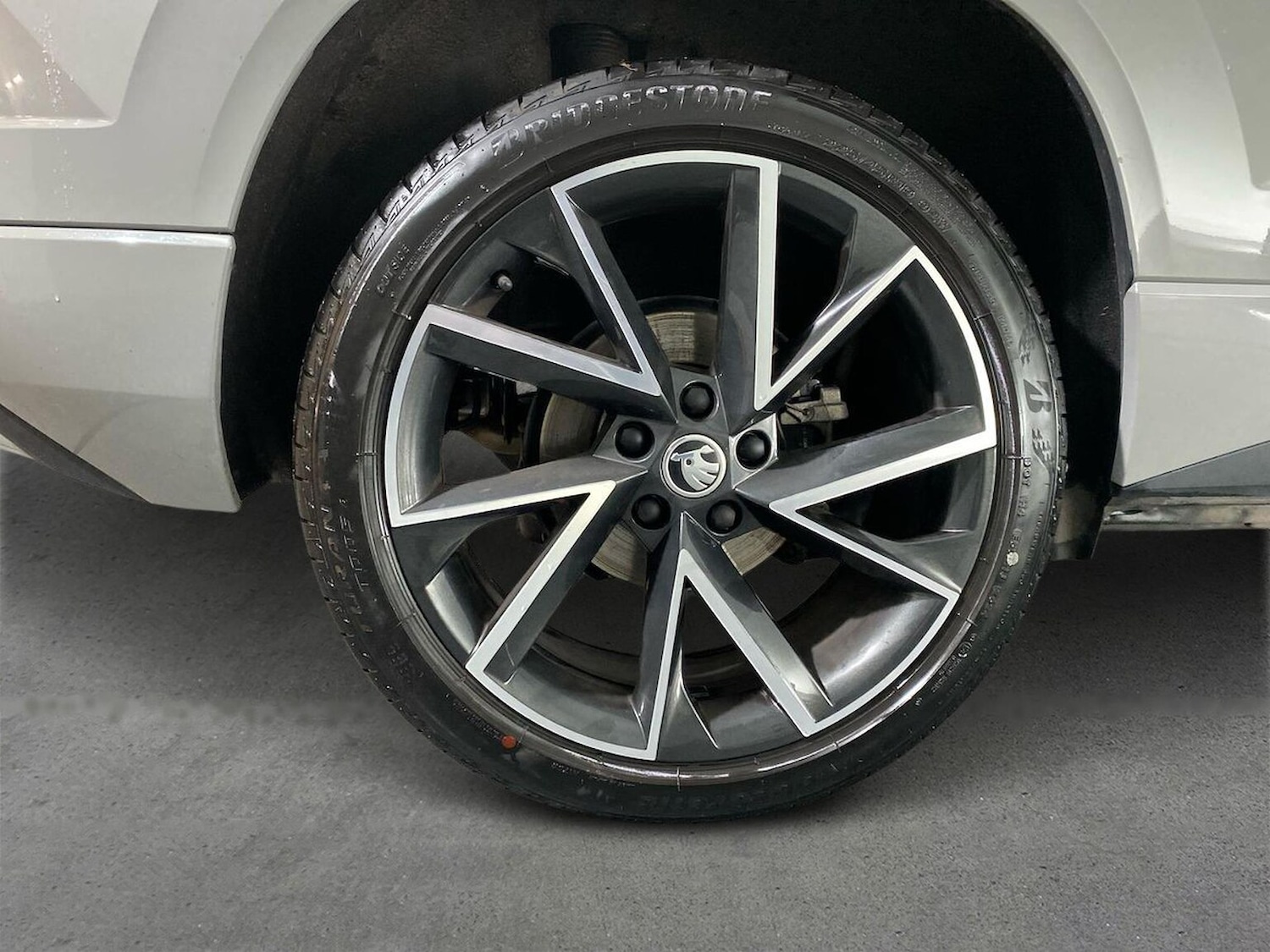 Used Skoda Karoq 2024 for sale - 76791861: Photo 6