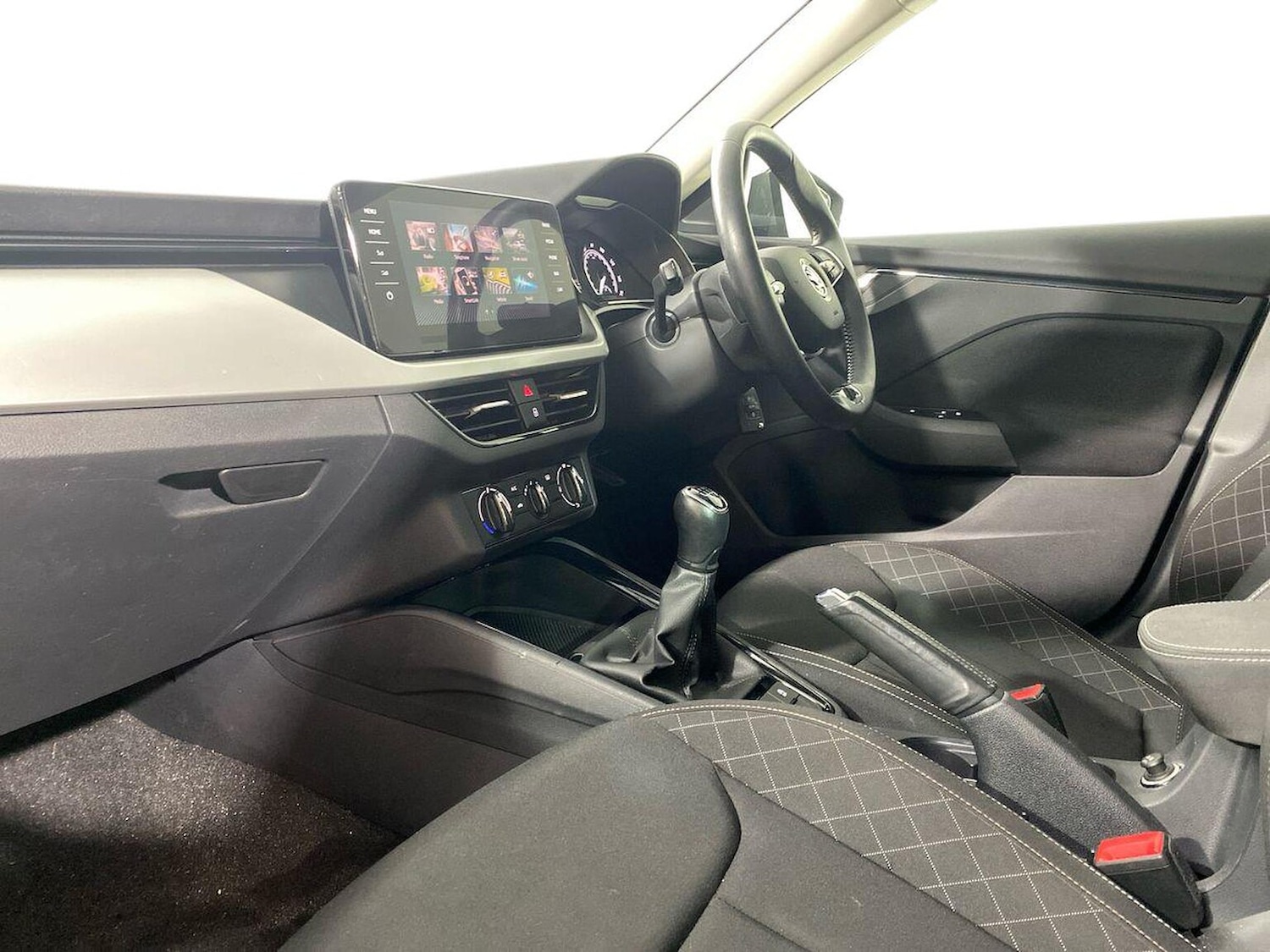 Used Skoda Kamiq 2023 for sale - 76918965: Photo 7