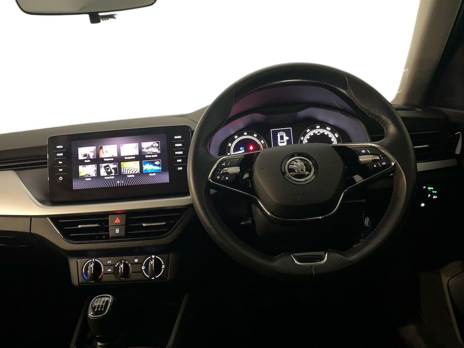 Used Skoda Kamiq 2023 for sale - 76918965: Photo 9