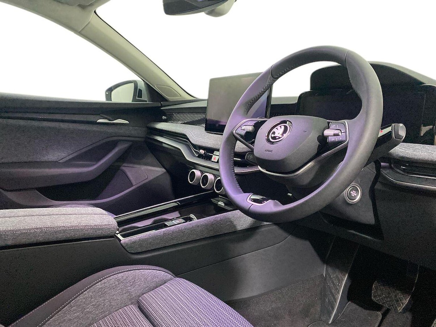 Used Skoda Superb 2025 for sale - 76830681: Photo 15