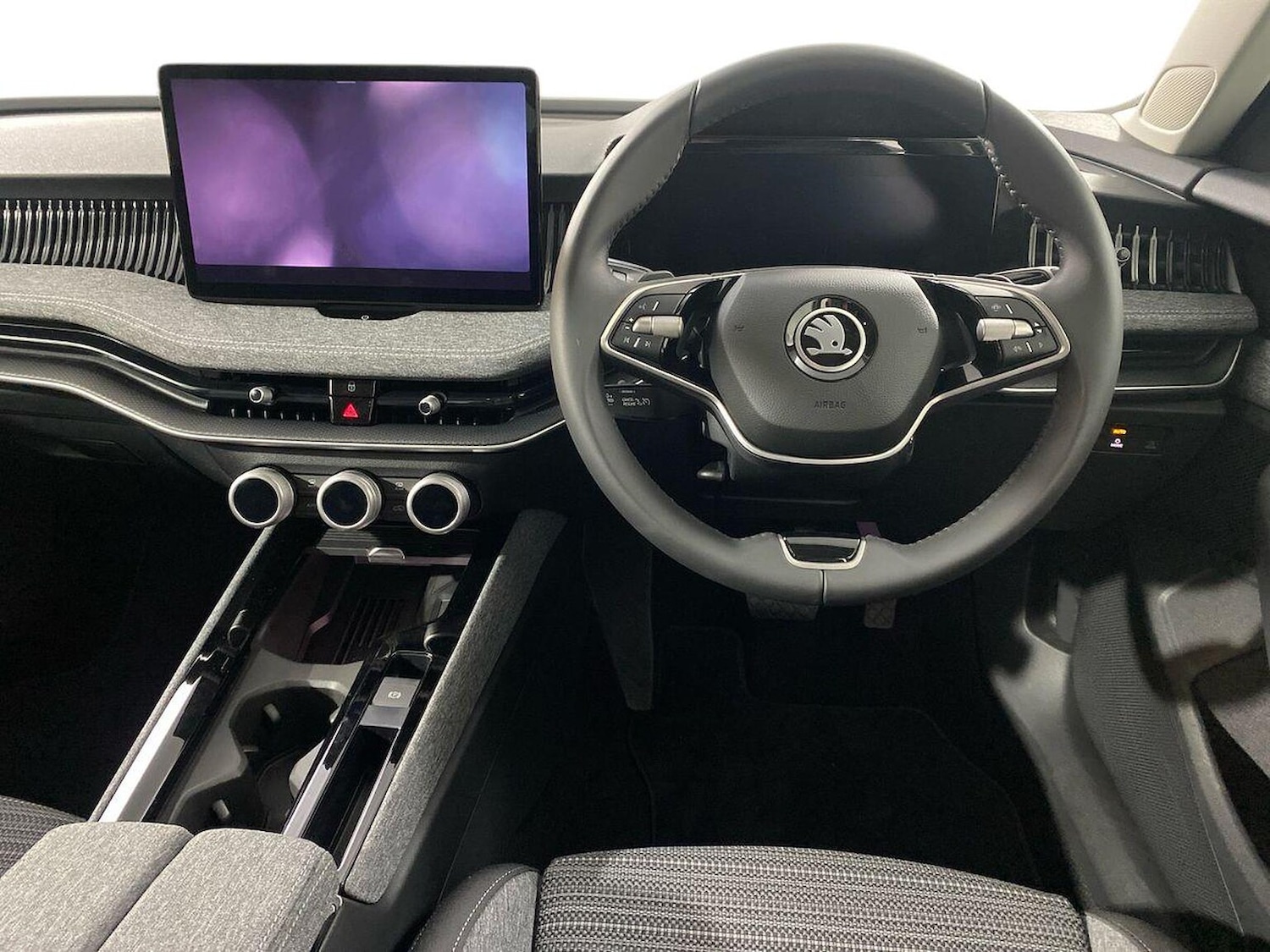 Used Skoda Superb 2025 for sale - 76830681: Photo 9