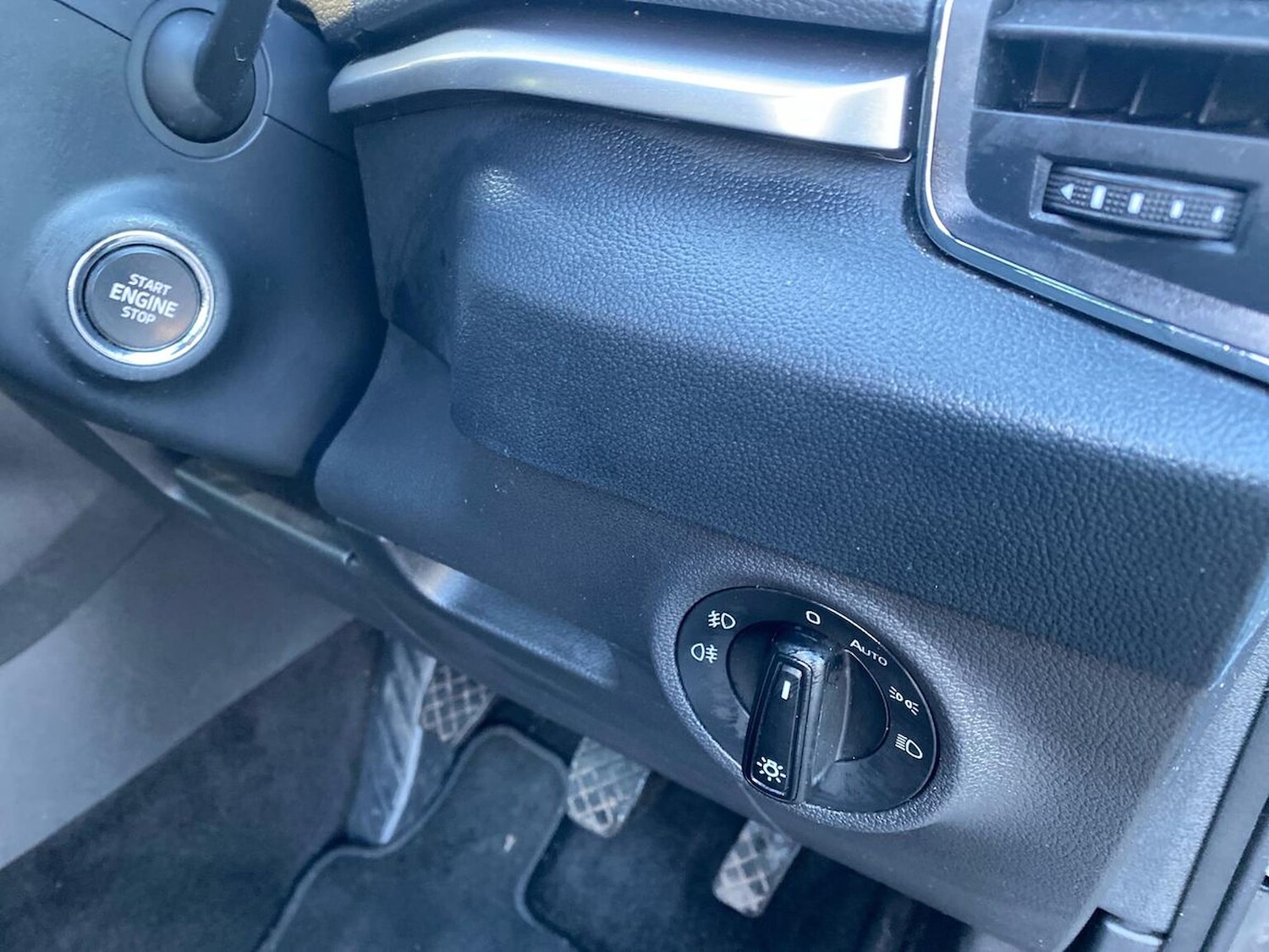 Used Skoda Karoq 2023 for sale - 76918963: Photo 34