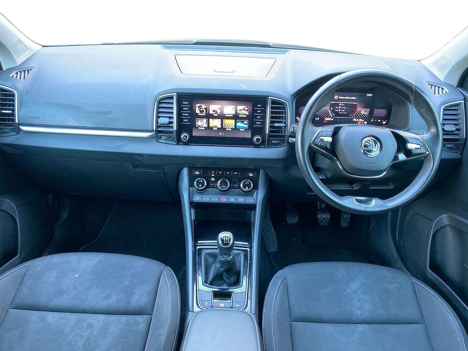 Used Skoda Karoq 2023 for sale - 76918963: Photo 8