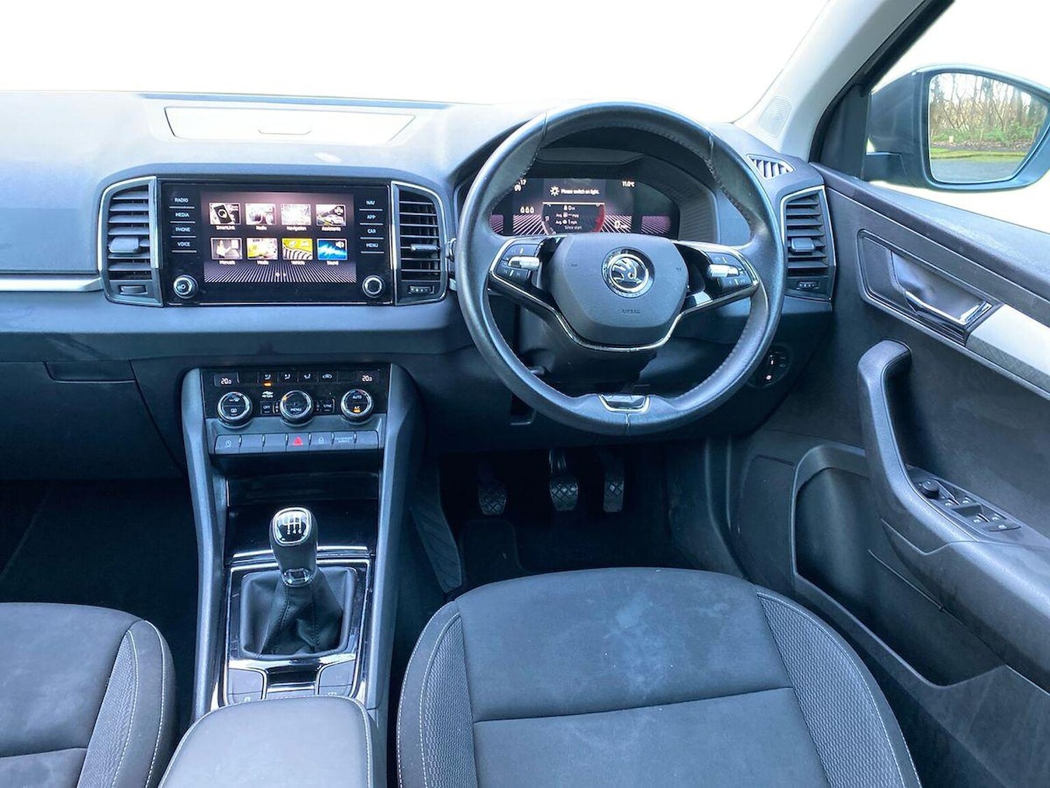 Used Skoda Karoq 2023 for sale - 76918963: Photo 9