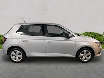 Used Skoda Fabia 2017 for sale - 76449580: Photo