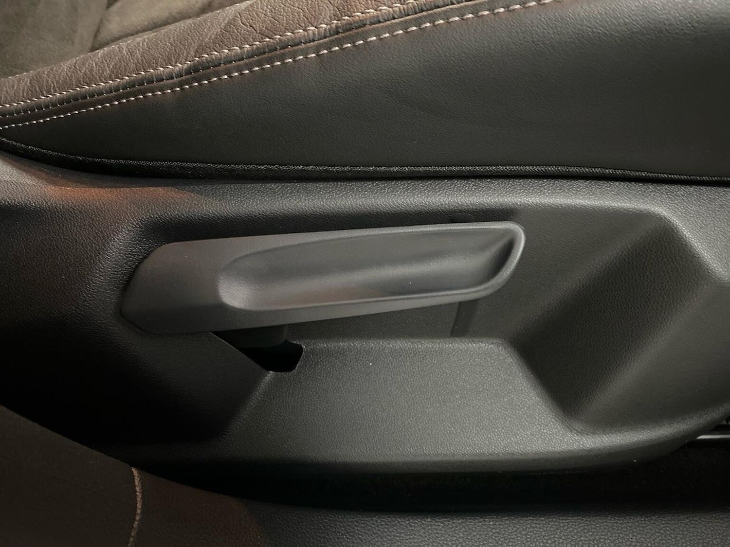 Used Skoda Karoq 2025 for sale - 77962329: Photo 27