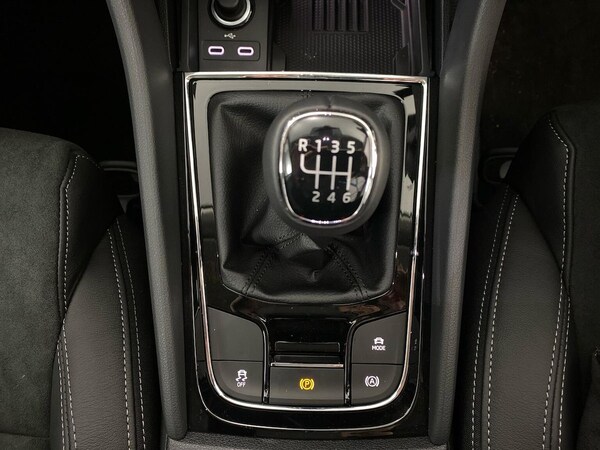 Used Skoda Karoq 2024 for sale - 76237050: Photo 32