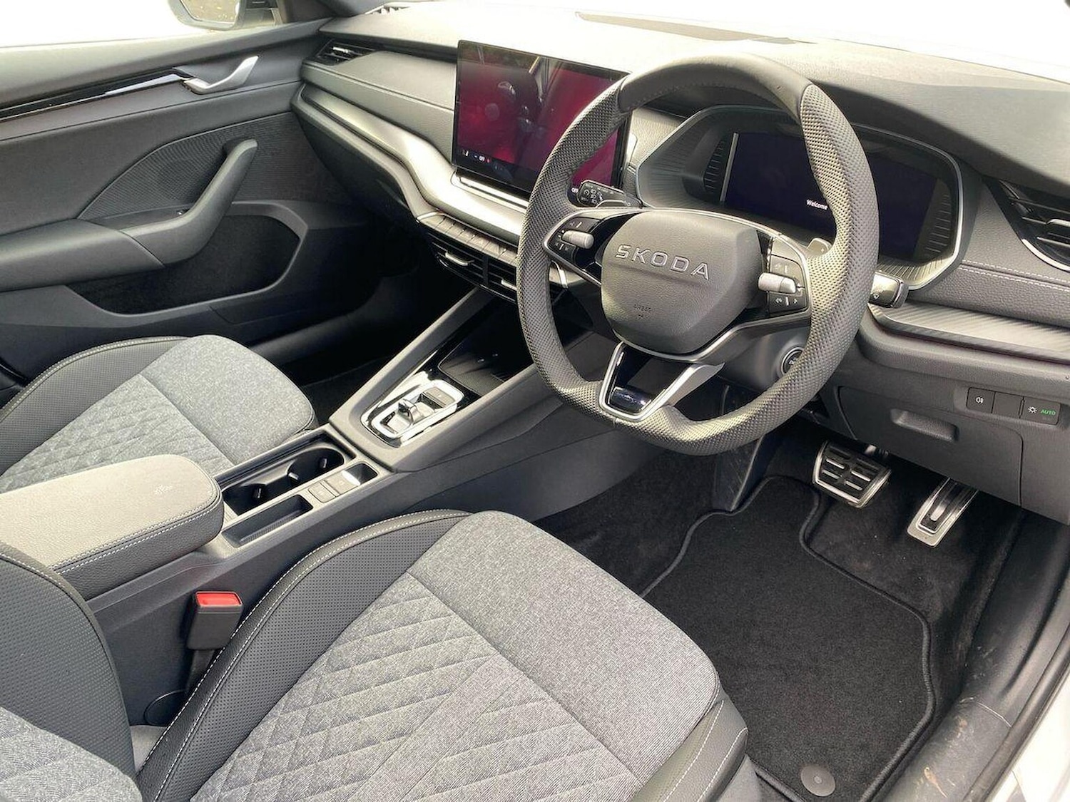 Used Skoda Octavia 2025 for sale - 76848750: Photo 15