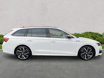 Used Skoda Octavia 2025 for sale - 76848750: Photo