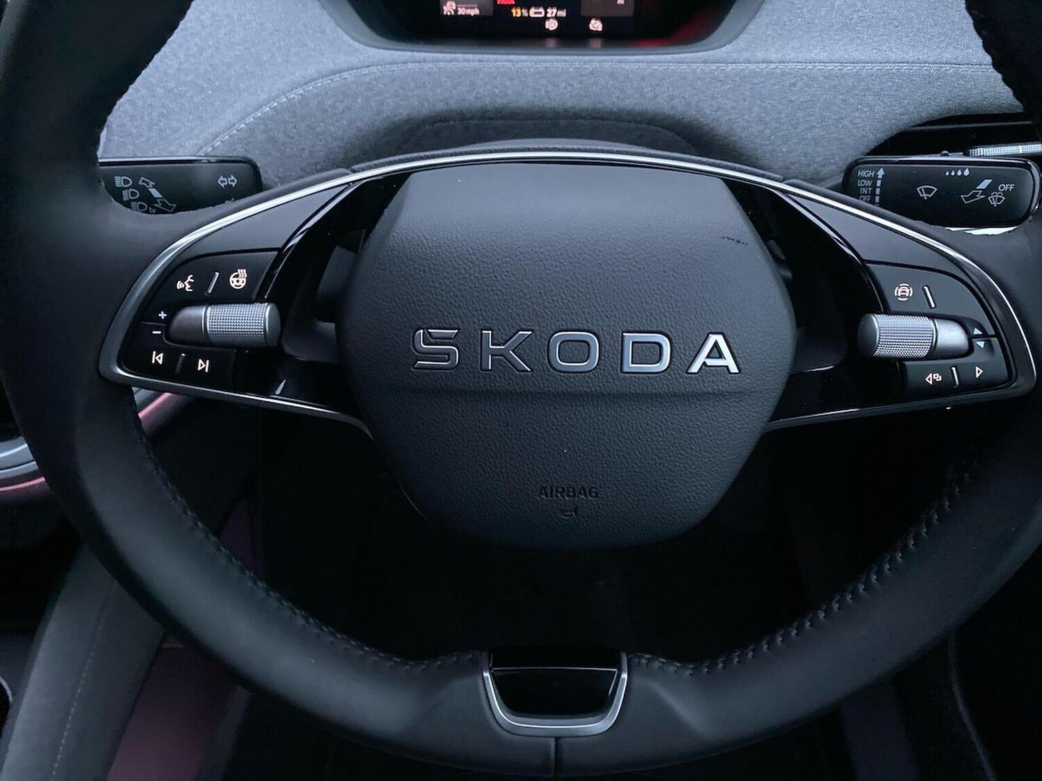 Used Skoda Enyaq 2025 for sale - 77488461: Photo 27