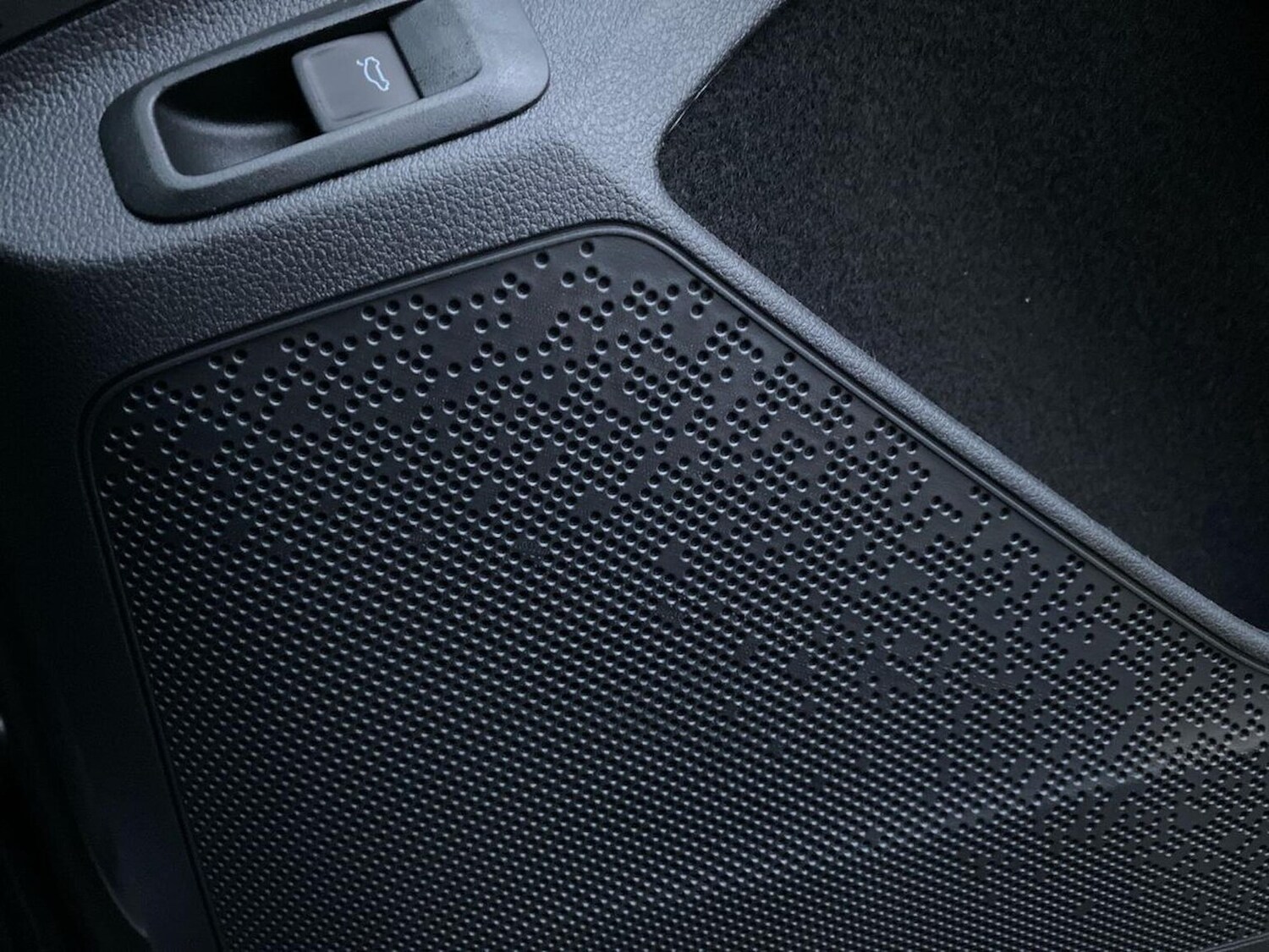 Used Skoda Enyaq 2025 for sale - 77488461: Photo 32