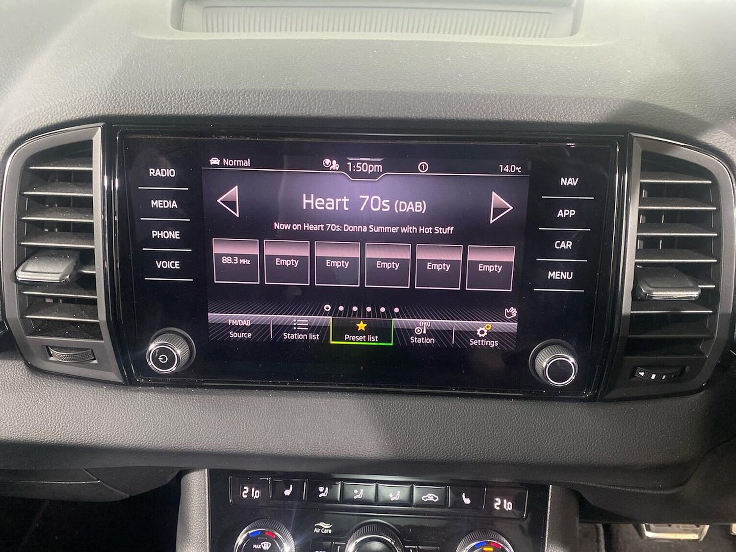 Used Skoda Karoq 2024 for sale - 76281172: Photo 12