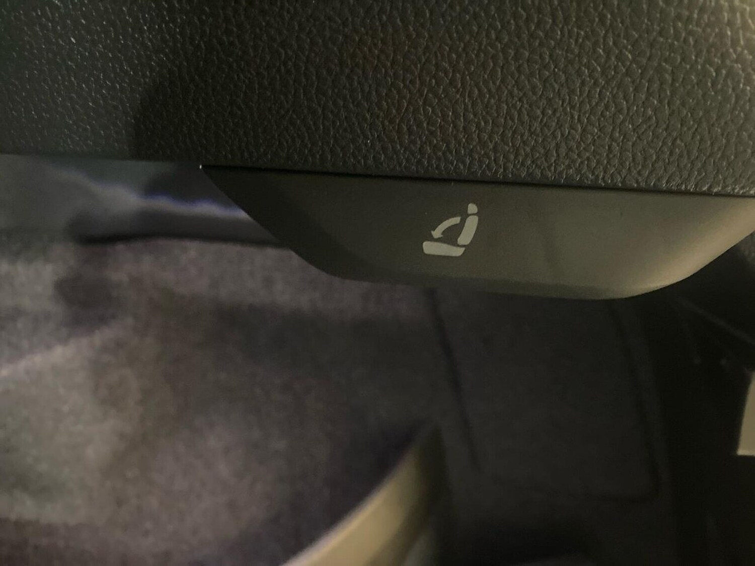 Used Skoda Karoq 2024 for sale - 76281172: Photo 27