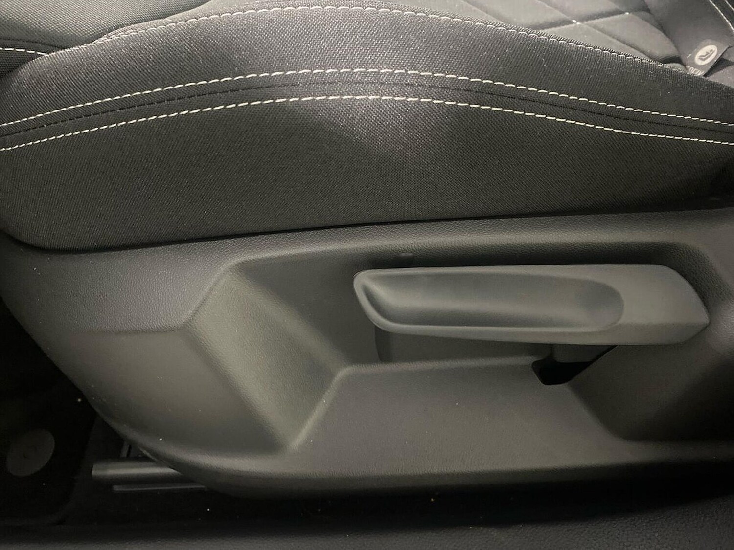 Used Skoda Karoq 2024 for sale - 76281172: Photo 30