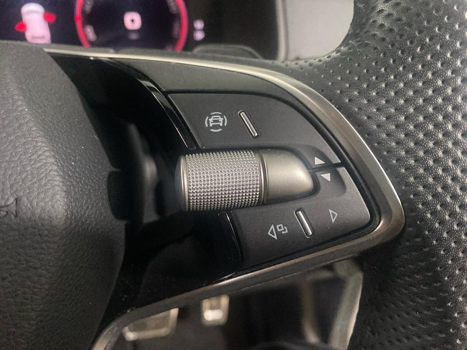 Used Skoda Karoq 2024 for sale - 76281172: Photo 36