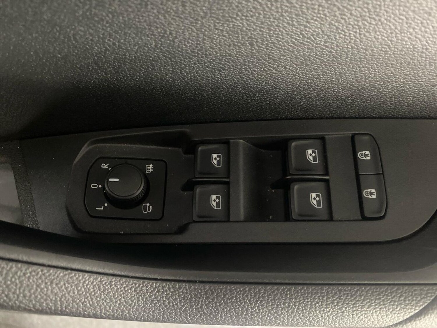 Used Skoda Karoq 2024 for sale - 76281172: Photo 39