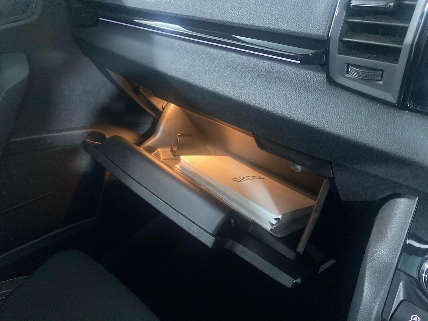 Used Skoda Karoq 2024 for sale - 76281172: Photo 42