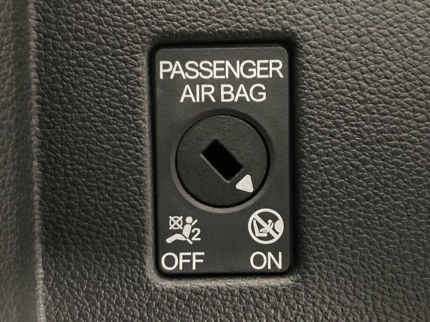 Used Skoda Karoq 2024 for sale - 76281172: Photo 45