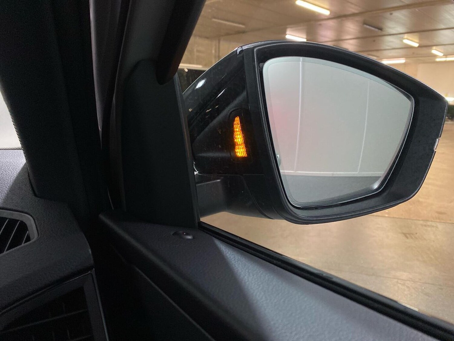 Used Skoda Karoq 2025 for sale - 76449584: Photo 24