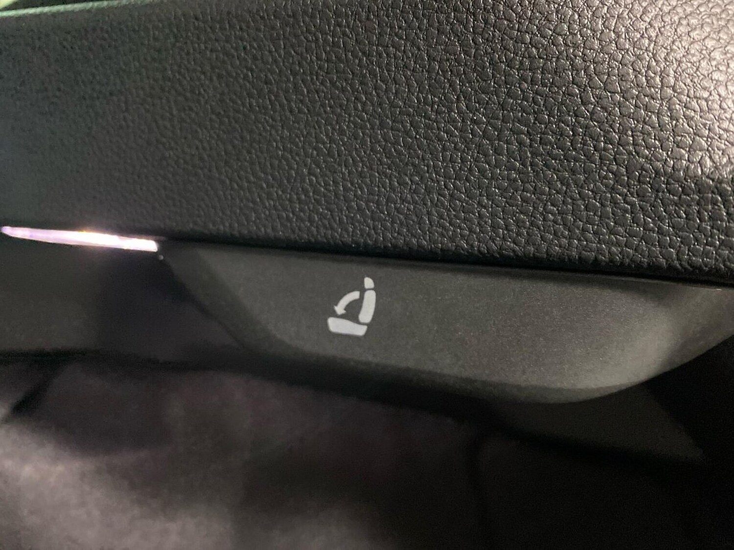 Used Skoda Karoq 2025 for sale - 76449584: Photo 44