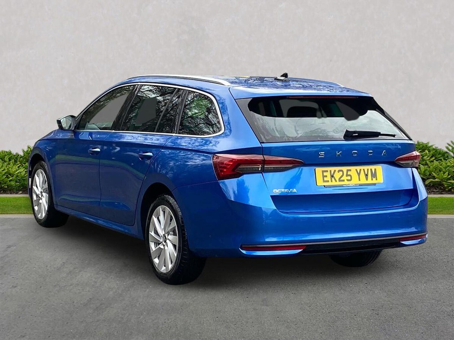 Used Skoda Octavia 2025 for sale - 76968976: Photo 2