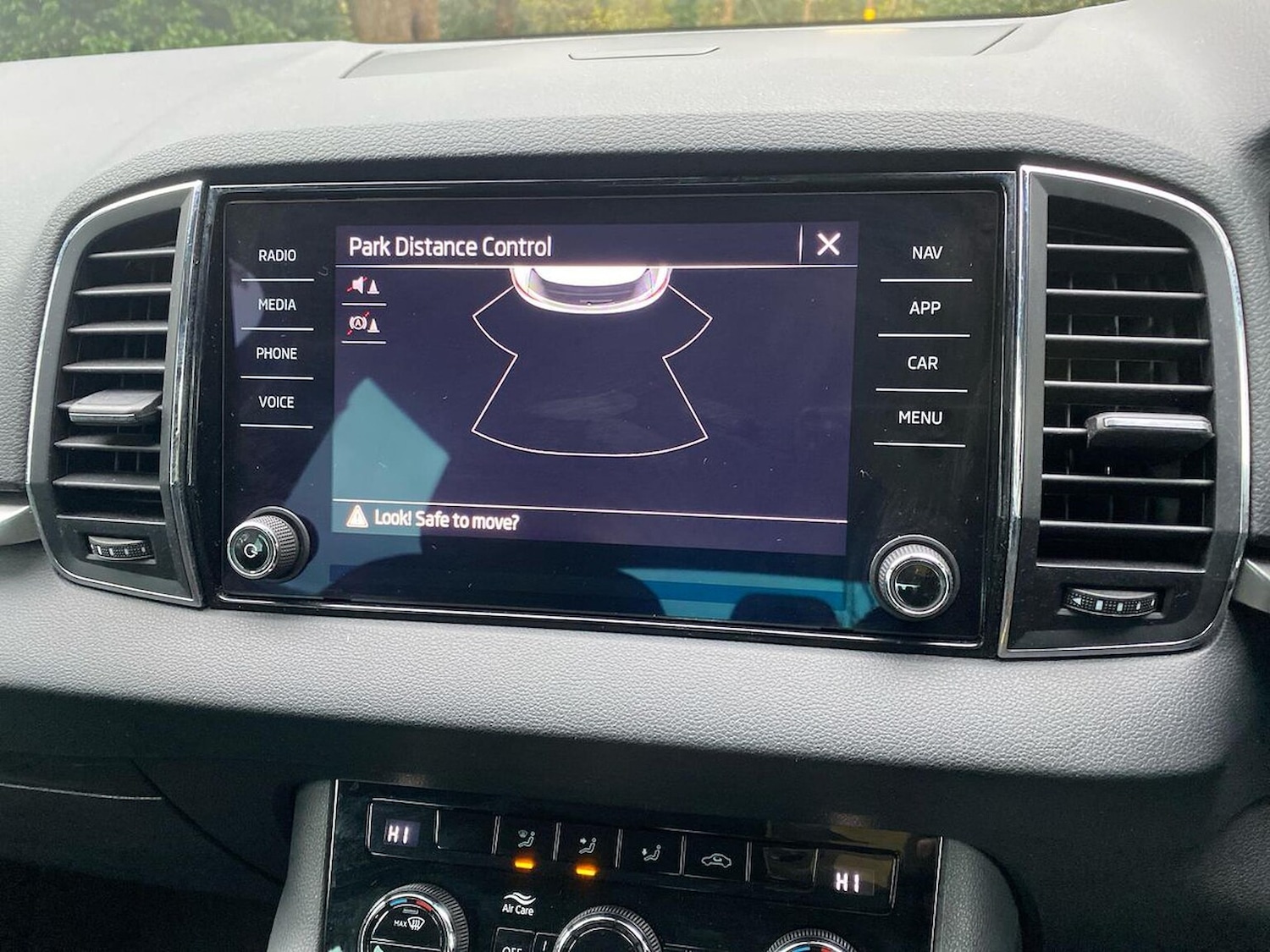 Used Skoda Karoq 2024 for sale - 76720327: Photo 23