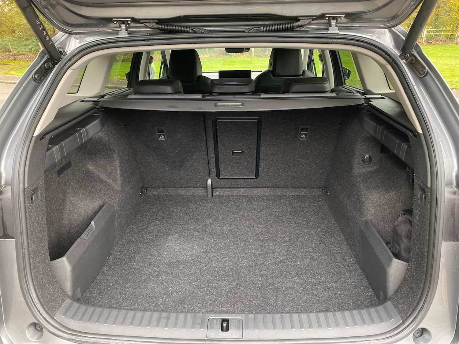 Used Skoda Enyaq 2025 for sale - 76490626: Photo 17