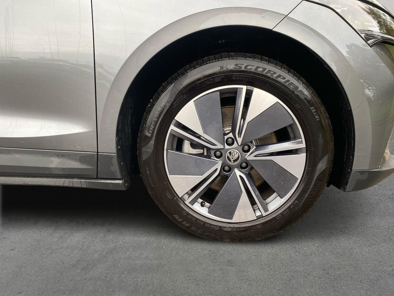 Used Skoda Enyaq 2025 for sale - 76490626: Photo 6