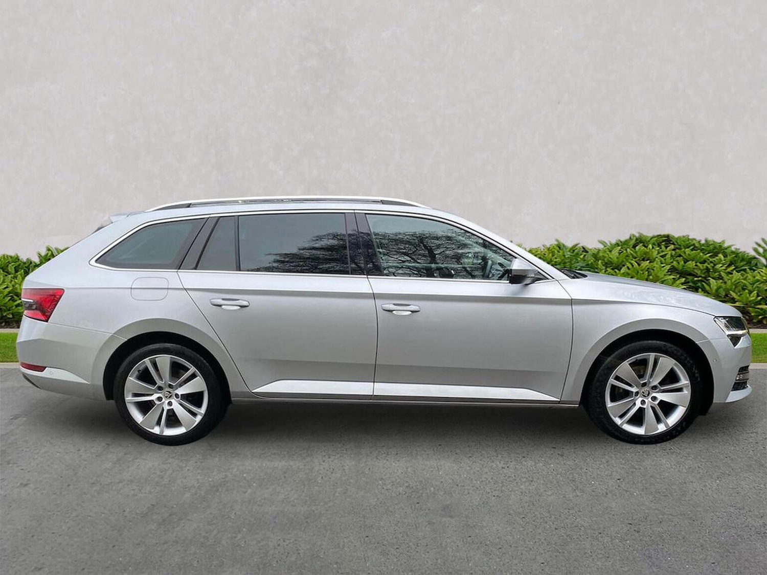 Used Skoda Superb 2022 for sale - 76979888: Photo 3