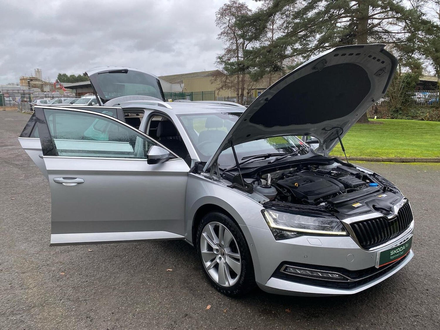 Used Skoda Superb 2022 for sale - 76979888: Photo 40